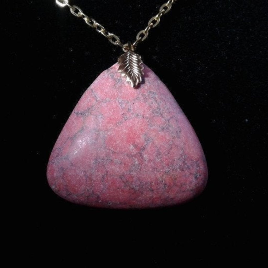 Pink Howlite Trillion Cabochon Z355 23$
